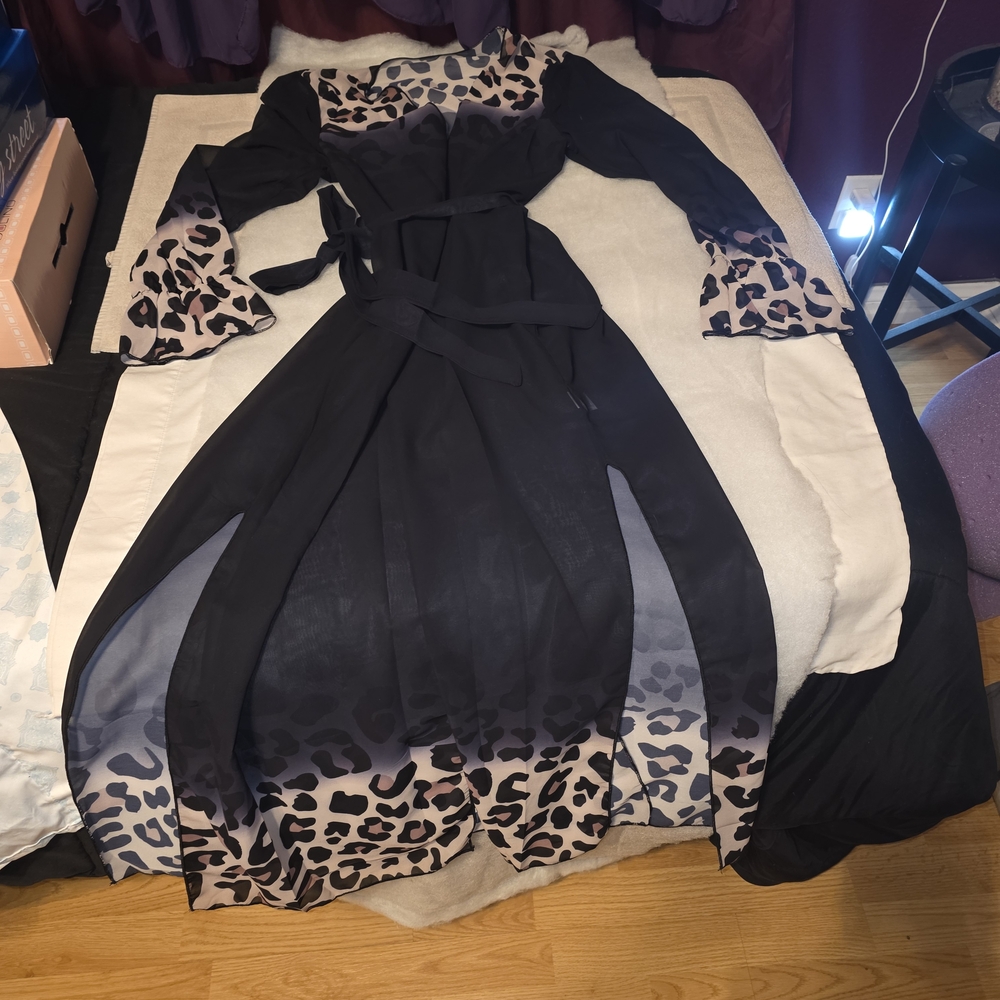 Elegant Black and Leopard Print Women's Sheer Robe/Dress